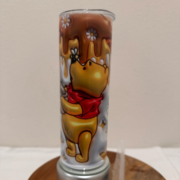 Winnie the Pooh 20 oz tumbler - Picture 5 of 5
